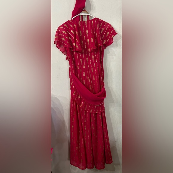 Ridhi Mehra x indya (S) Saree with belt - Picture 8 of 16